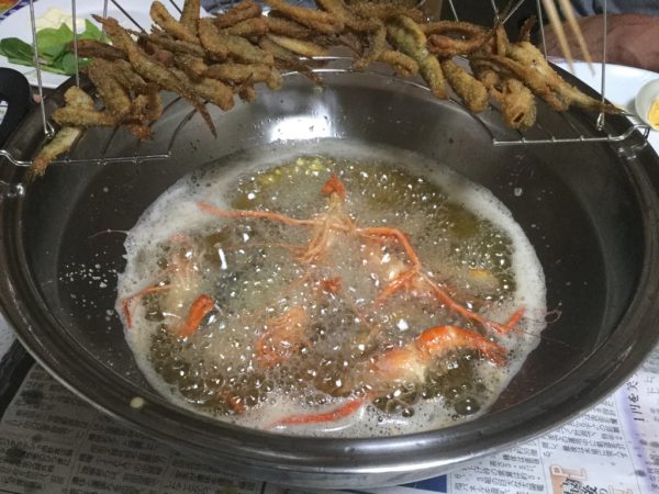 テナガエビ ハゼを料理 超お手軽唐揚げをつくってみた 下処理 調理まで Tsuritabi テナガエビ ハゼを料理 超お手軽唐揚げをつくってみた 下処理 調理まで Tsuritabi
