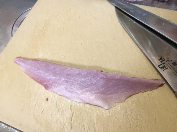 ツバス ブリ の刺し身 照り焼き アラ煮をつくってみた 釣り魚レシピ Tsuritabi
