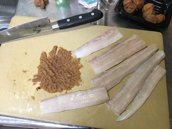 激ウマ料理 タチウオ 太刀魚 の梅しそ巻き グリル串焼き のつくりかた 釣り魚レシピ Tsuritabi